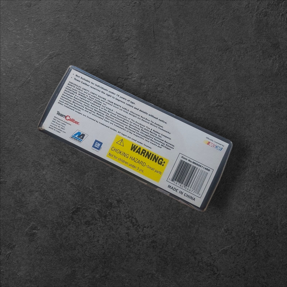 Nascar Die-Cast Model - Black and Blue 2006 - Picture 6 of 9